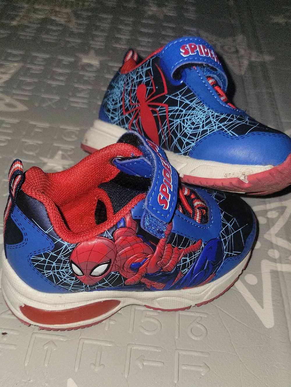Light-up Spiderman Toddler Sneakers